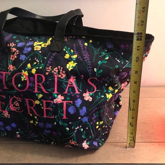 VIctoria Secret tote bag - Picture 8 of 10